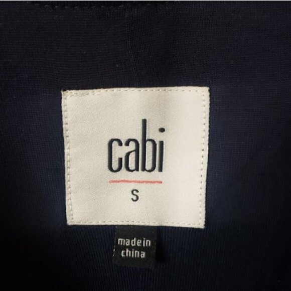 CAbi | #5220 Fairytale Cold Shoulder Floral Blouse Size Small Navy Pink Green - Picture 3 of 5